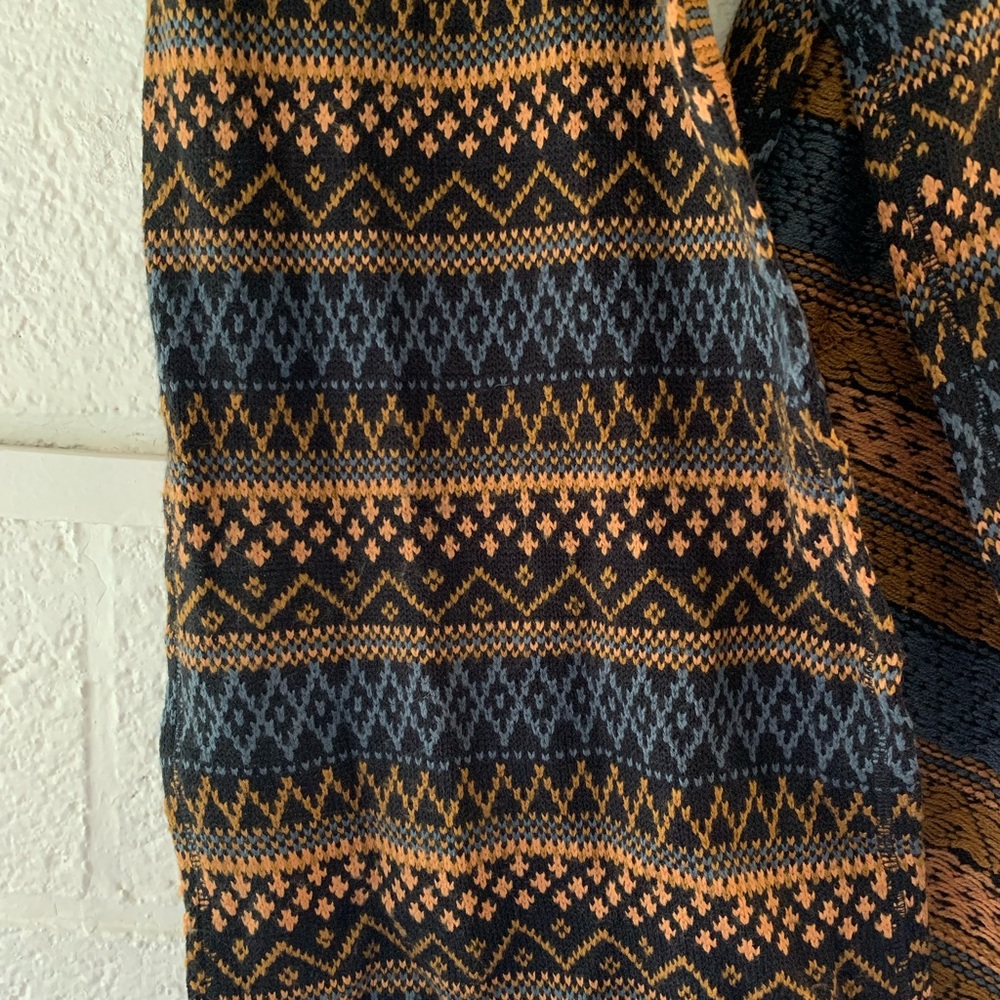 Knit Element Scarf - Picture 4 of 4